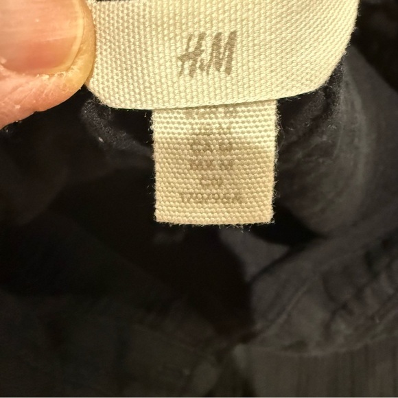 H&M Crinkle Cotton Shirt Dress Black Long Sleeve Buttons Casual Women’s Size M - Picture 9 of 12